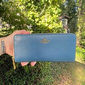 COACH Long Zip-Around Accordion Wallet Smooth Leather Blue w Brass/Gold Logo